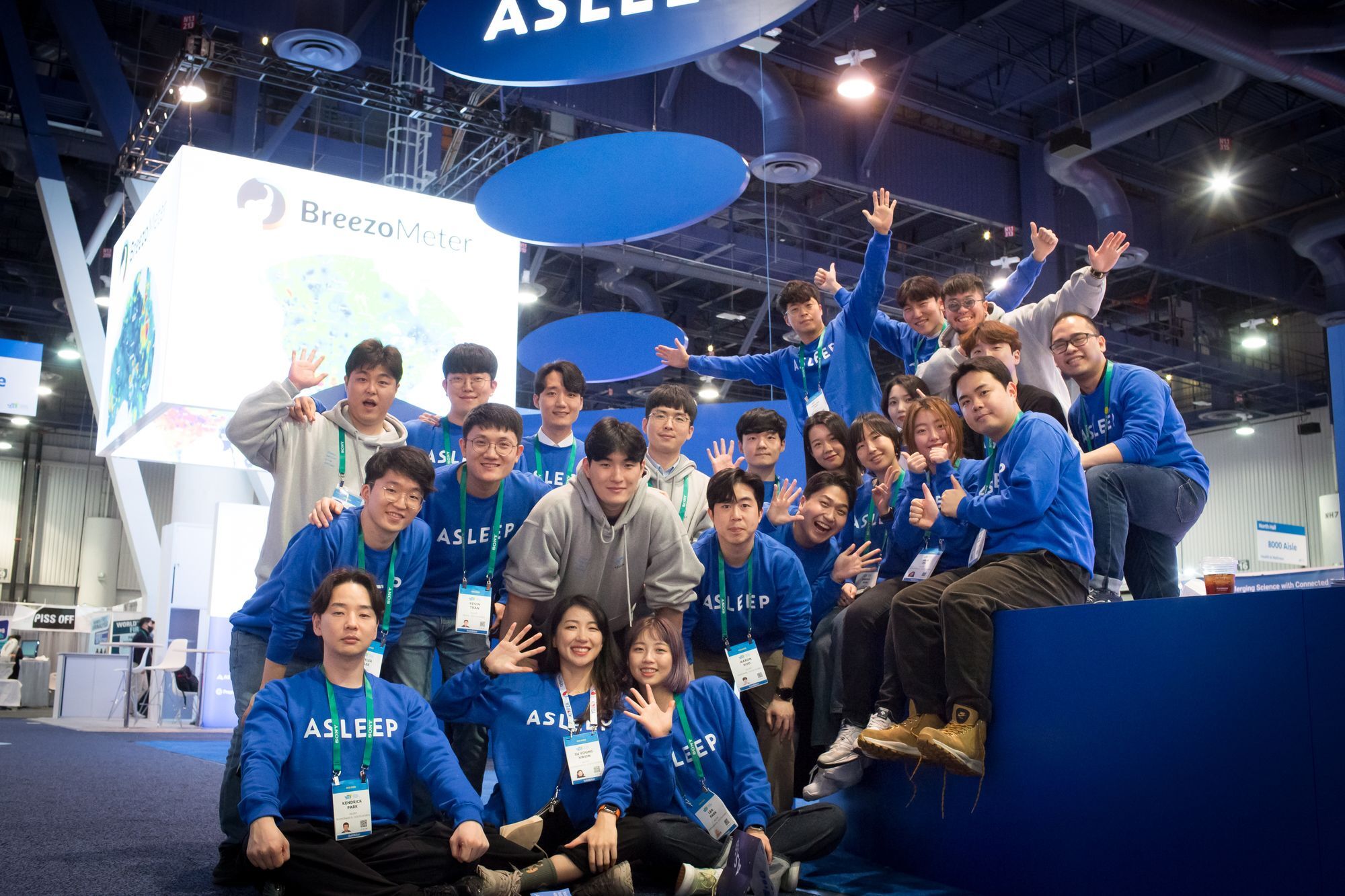 올 1월 미국 라스베이거스에서 열린 국제전자제품박람회(CES)에 참가한 에이슬립 구성원들  ©에이슬립