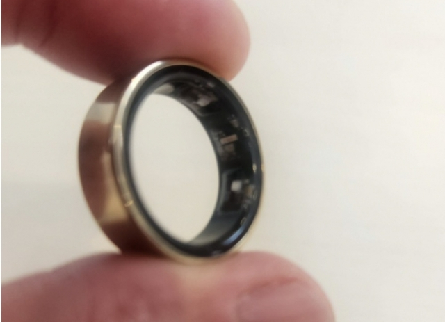 💡하루만에 모두 완판된 삼성 갤럭시링 | IT·비즈니스 소식 5가지의 썸네일 이미지