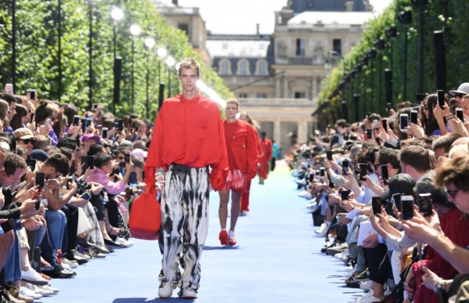 [파리 루아얄 가든, Color Theory]