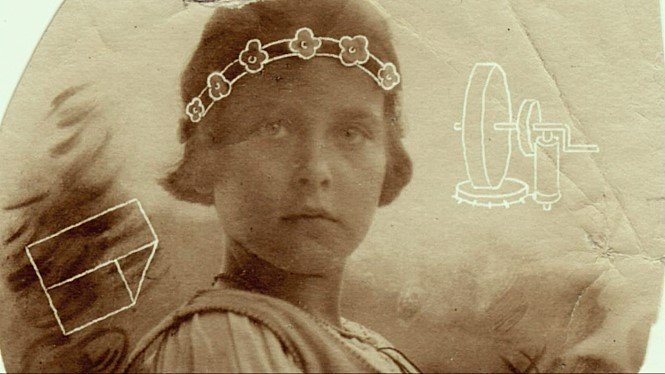 어린 시절의 헤디 라머 ⓒ 영화 밤쉘