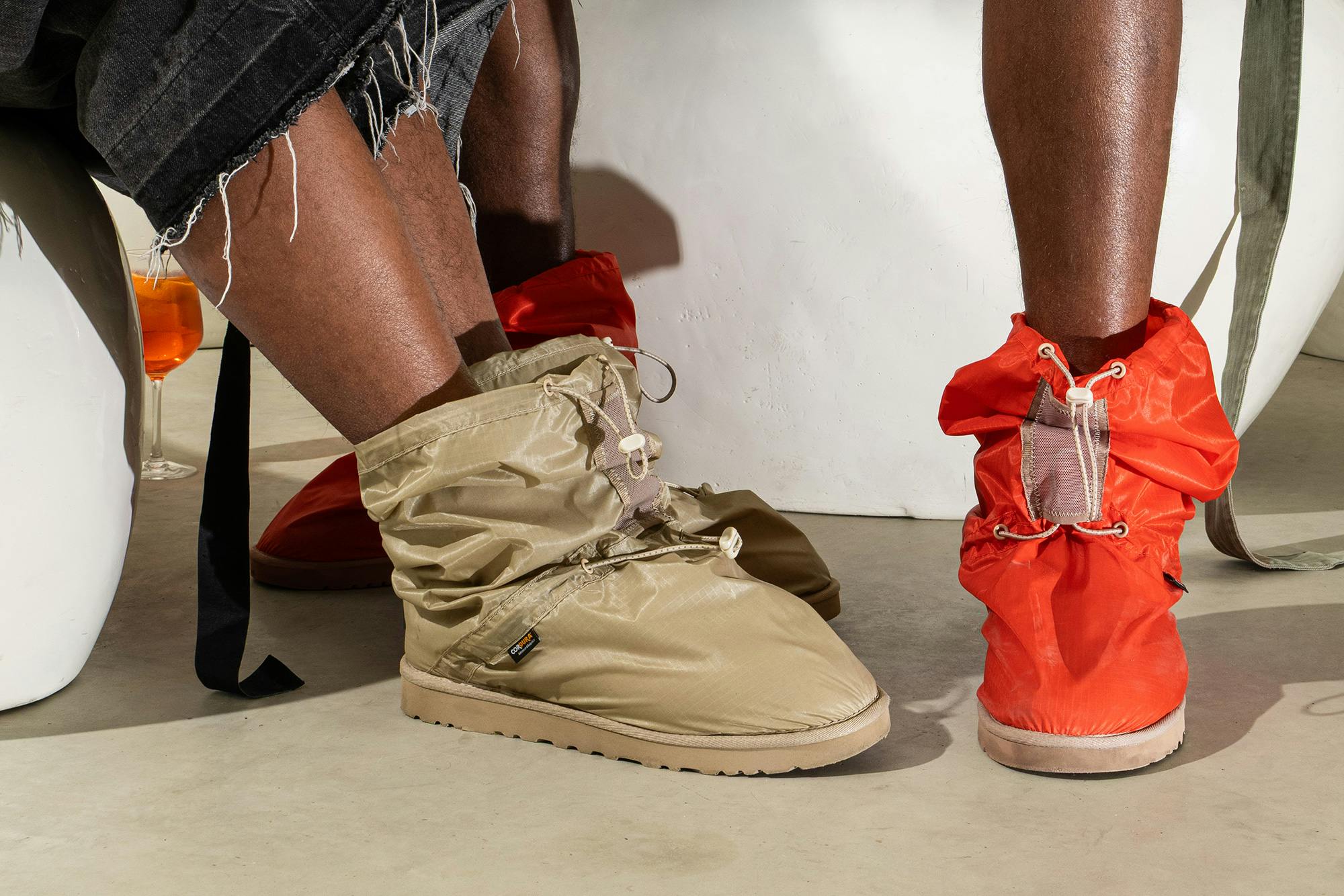 어그 x 리즈 쿠퍼