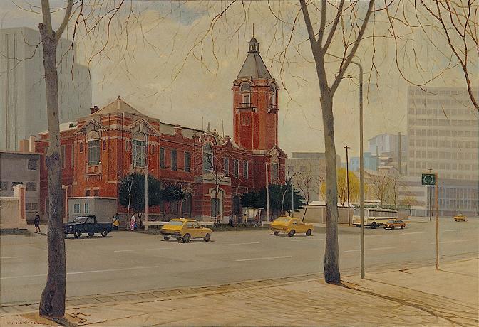 <회상의 거리>,&nbsp;나건파, 1979.&nbsp;화가는 본인만 방법으로 세관을 기억하고자 하였다.&nbsp;부산 기업가 백제갑(白濟甲)이 즉석에서 구매한 작품은 부산세관자료전시실 개관에 맞춰 기증되었다.