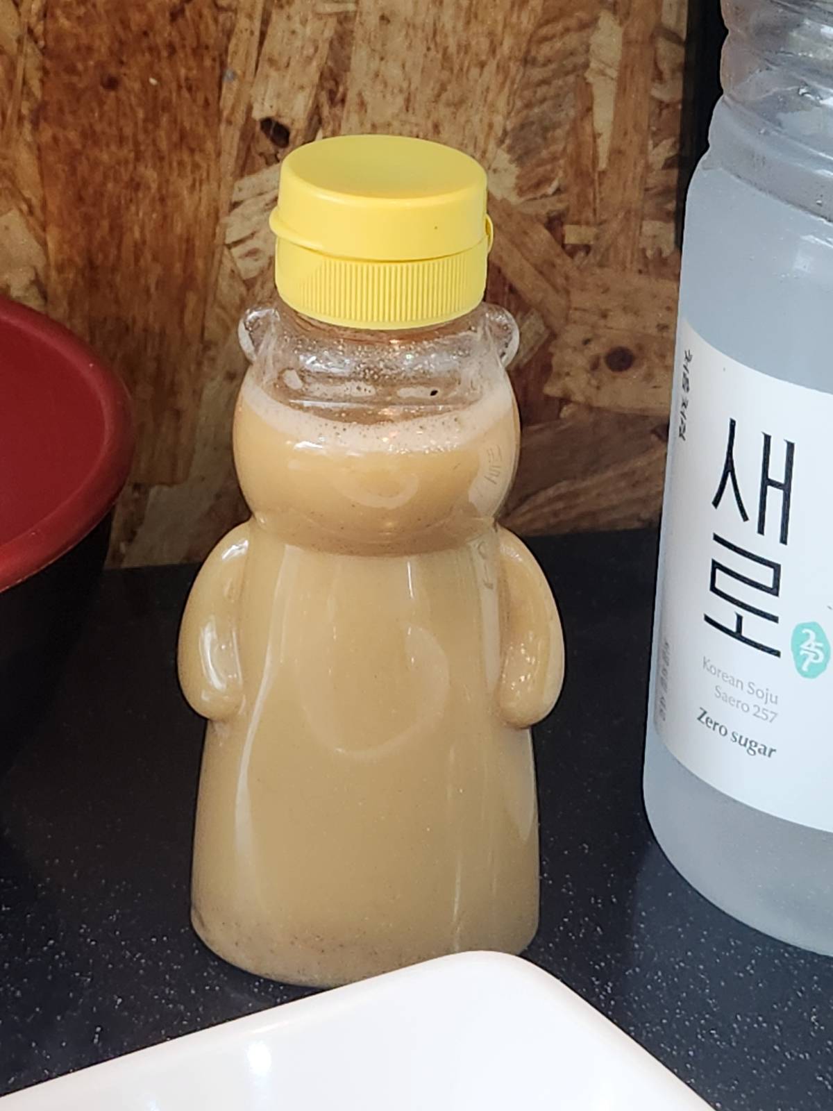 곰돌이 모양 소스통은 처음이었습니다. 아주 귀엽죠?