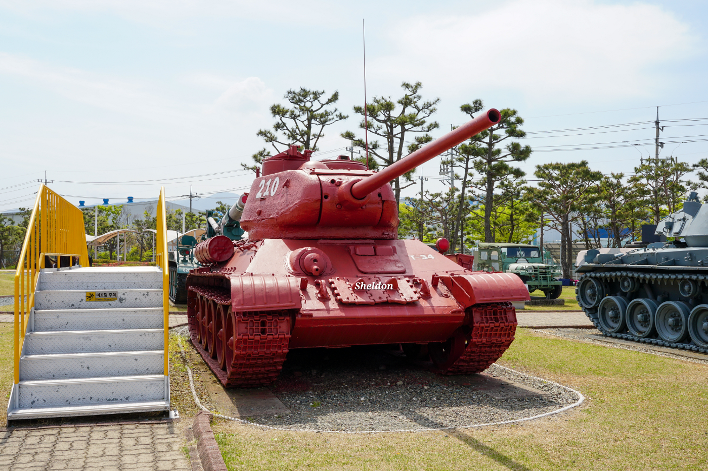 T-34/85 전차. 중국에서 1998년 4월 10일 수집되어 한국으로 반입되었다.
