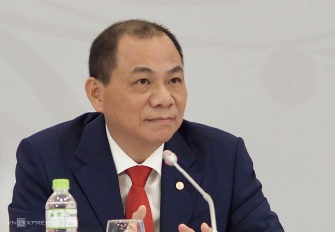 4/25 빈그룹 연례 주주총회에서의 억만장자 팜 녓 브엉 회장