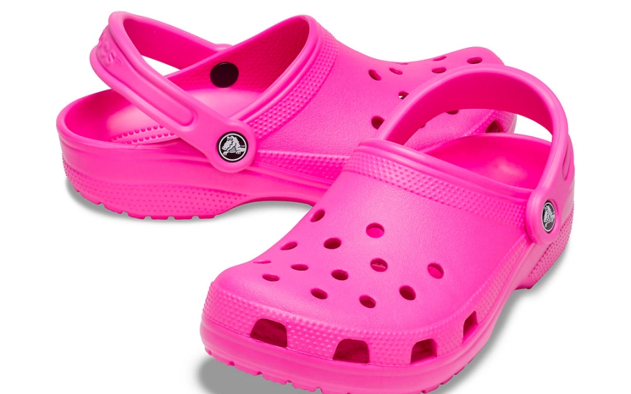 크록스, 21개 회사에 대해 상표권 침해 소송 제기