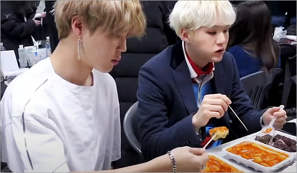 더...더더.. 먹어줘..BTS 더... 힘을 내줘!! 
