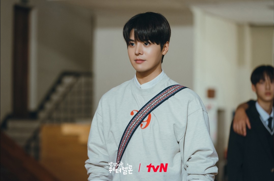 © tvN <반짝이는 워터멜론>