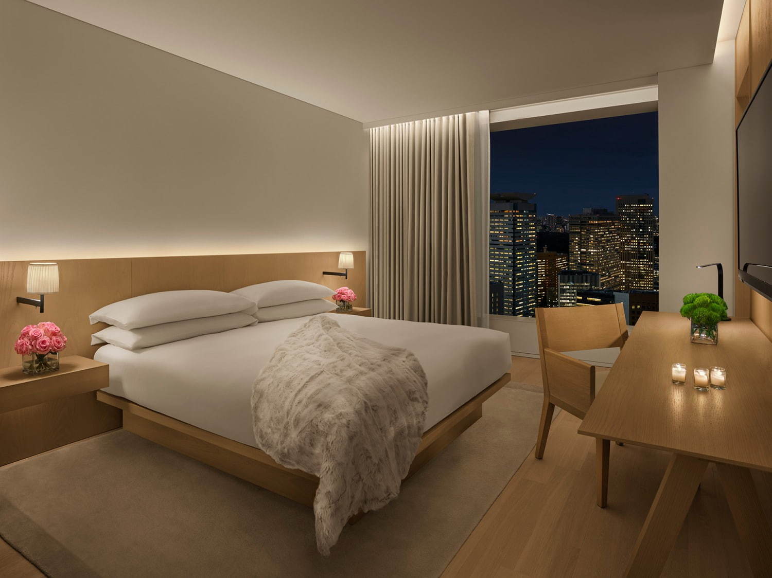 호텔 치고 큰 창을 쓰고있는 것도 특징이에요.