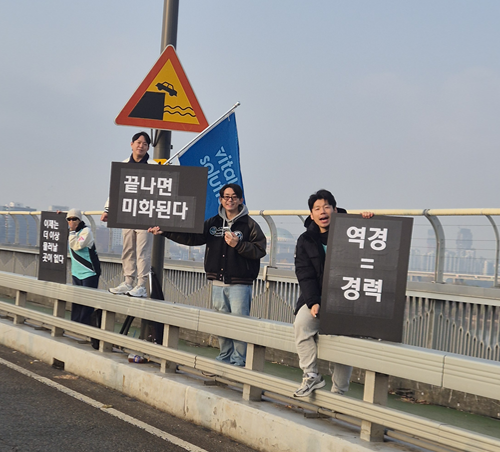 [010dandan]  %name%에게 2025년 11월 편지를 보내요의 썸네일 이미지