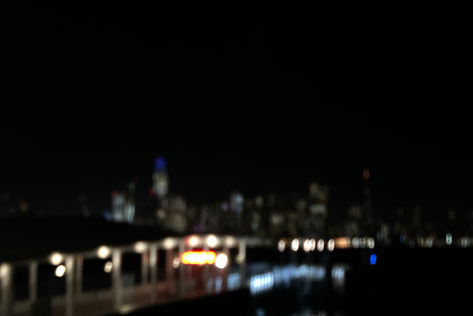 별일 없었던 밤의 썸네일 이미지