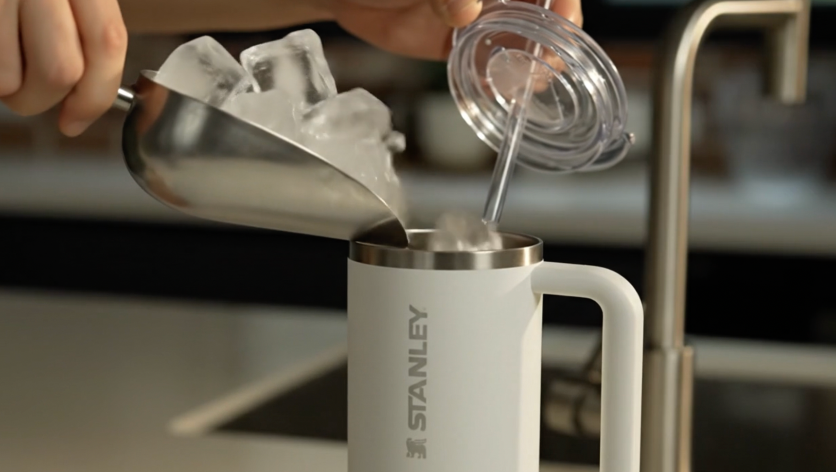 AI 영상 서비스 <리팩트 AI>로 생성된 영상