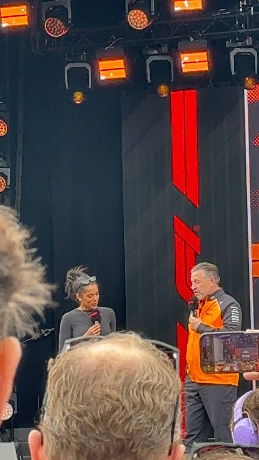 맥라렌 잭브라운 사장님도 봤어요