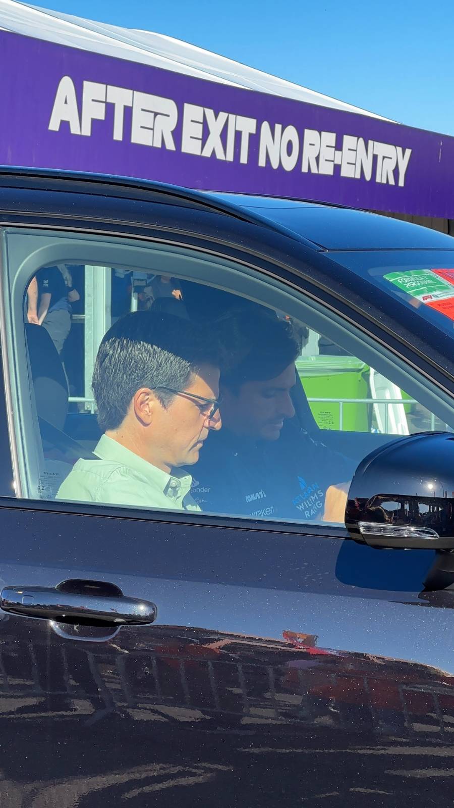 사인츠랑 사인츠 사촌 매니저님 ㅎㅎ 도 봤어요