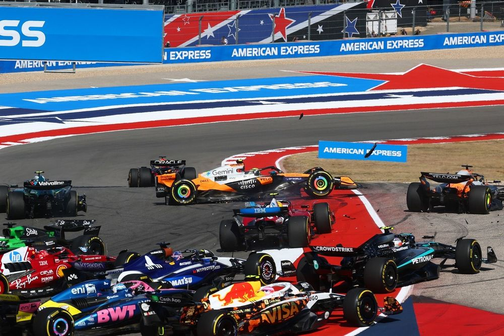 클릭 시 하이라이트로 이동