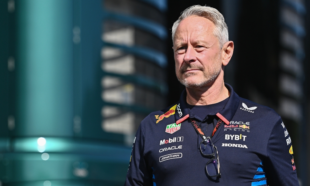 원래 휘틀리 레드불에서 20년 근무했던거 아시죠오