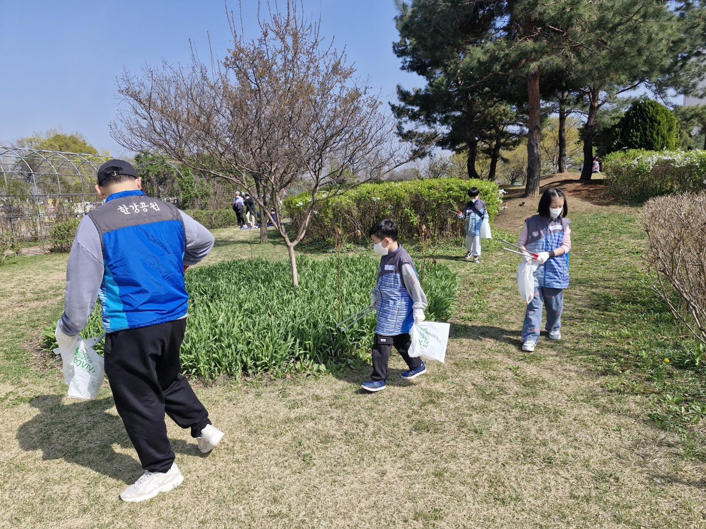 H.E.L.P 가족봉사 한강공원 줍깅