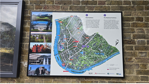 큐 가든의 안내 지도에도 TNA 안내가 크게 되어 있다.