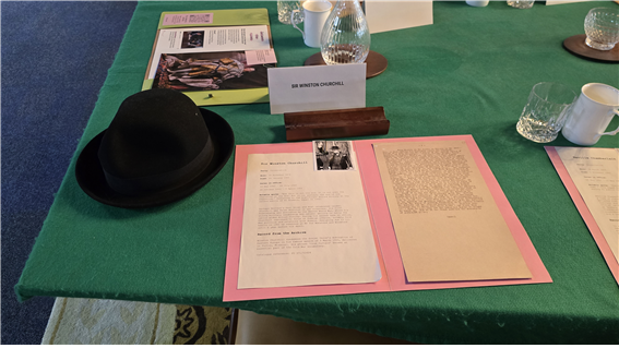 처칠 경의 자리