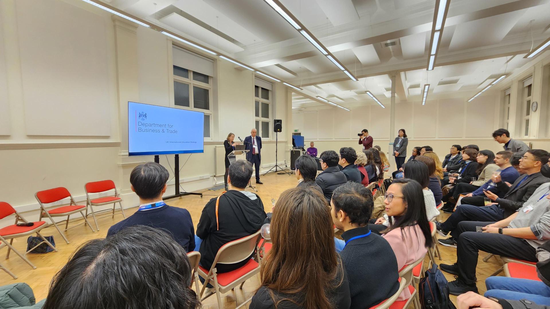 Bett UK 2026 '아시안 나이트' 현장