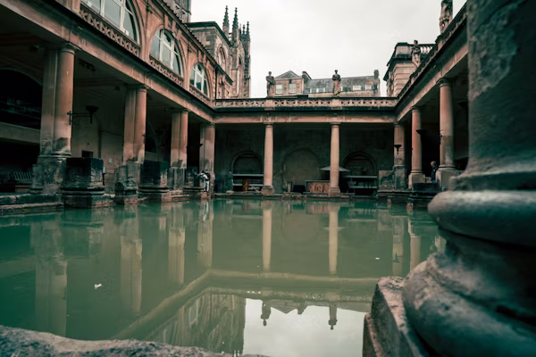 거대한 공중 목욕탕인 디오클레티아누스의 목욕탕