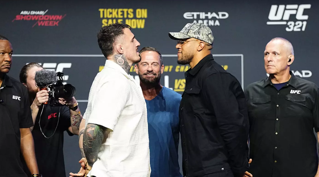 <아스피날 vs 시릴 간 출처: SPORTbible>