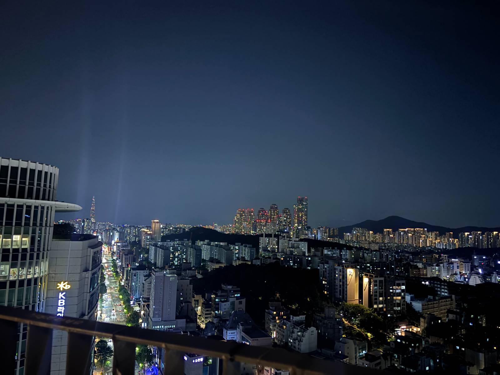 Night in Seoul&nbsp;