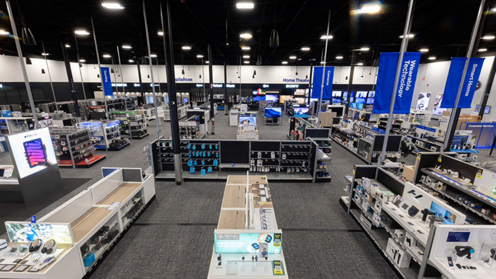 <베스트 바이 매장, 출처: BEST BUY>