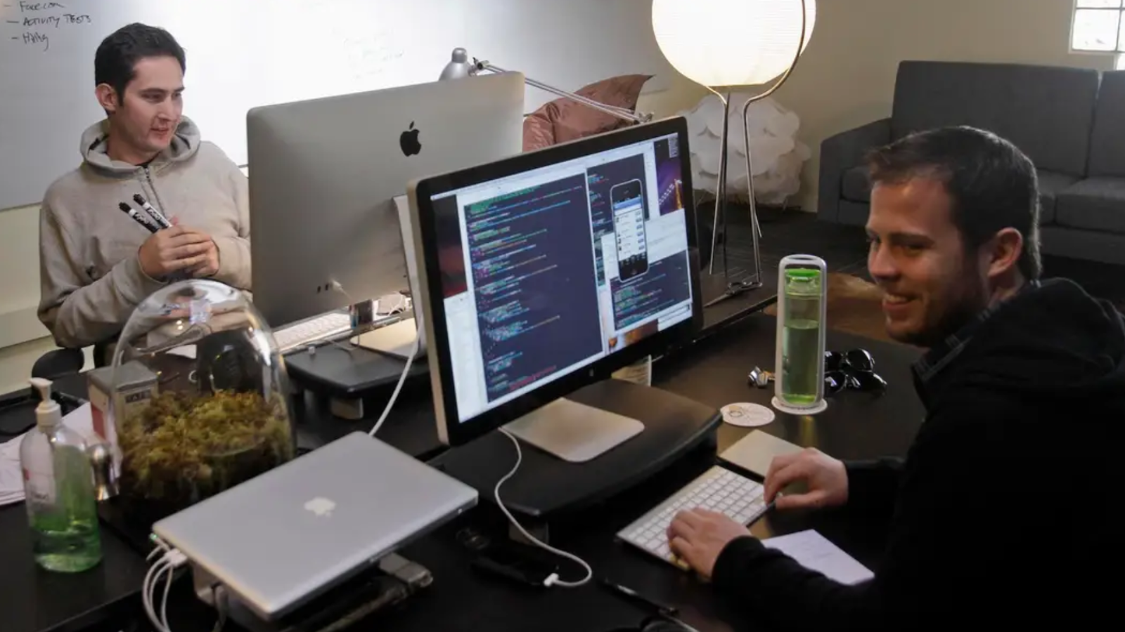 <페이스북에 인수될 당시 인스타그램의 팀원은 불과 13명이었다, 출처: Business Insider>