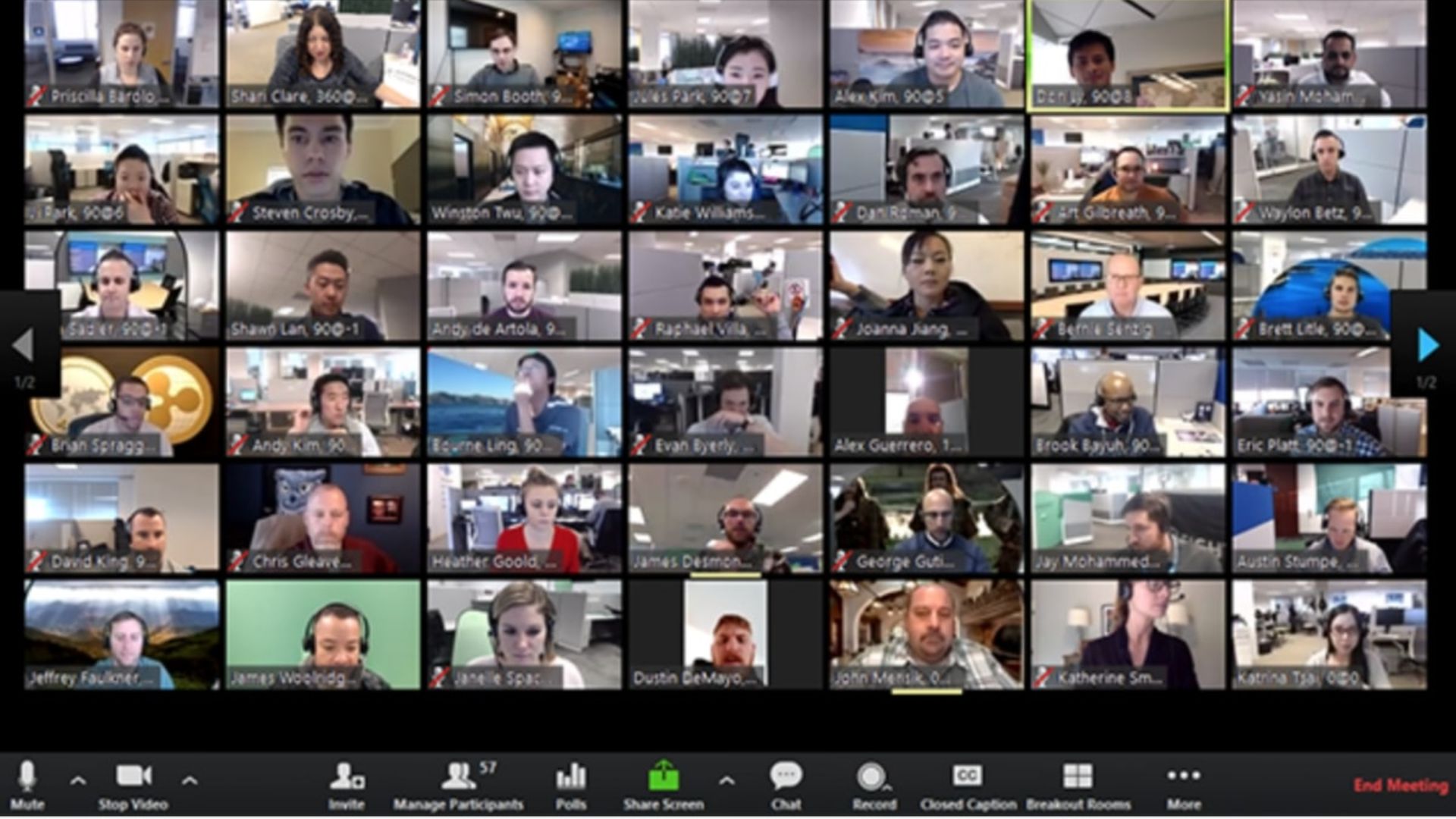 <대규모 줌 미팅, 출처: Karen App>