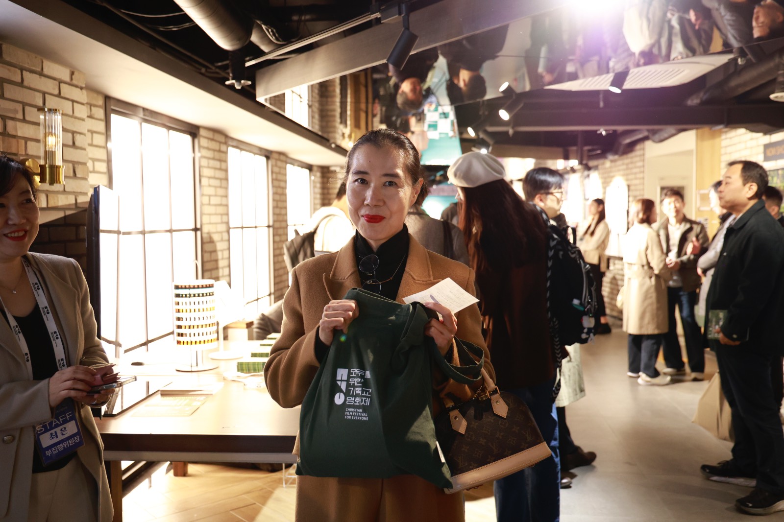 신지혜 작가님도 오셨어요!