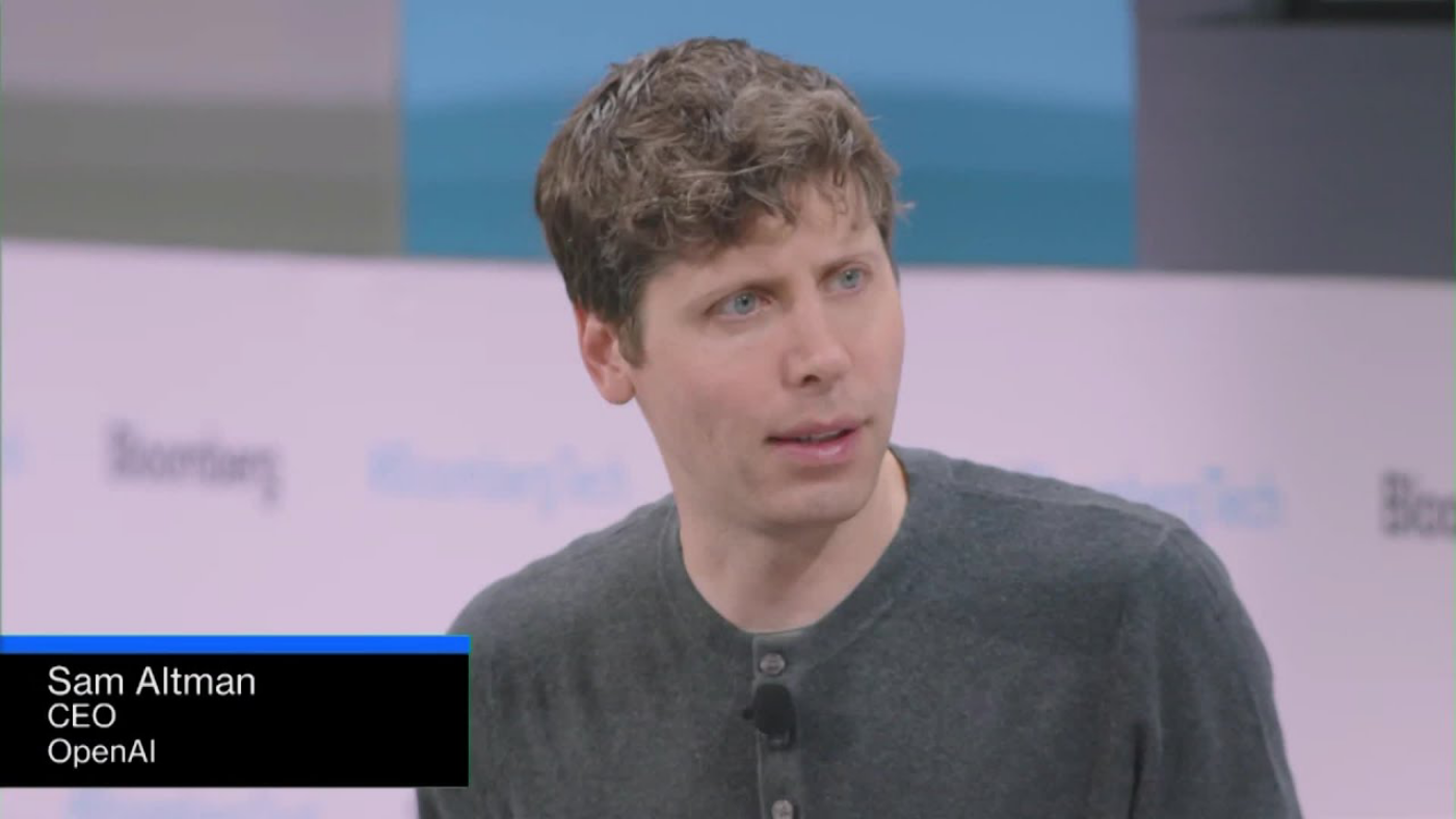 (이미지 출처 : YouTube, 오픈AI(OpenAI) CEO 샘 알트먼(Sam Altman)은 2025년 2월, 동성 배우자인 호주 소프트웨어 엔지니어 올리버 멀헤린(Oliver Mulherin)과 대리모를 통해 득남했다. 흠…어쨌거나…뭐..축하한다.)
