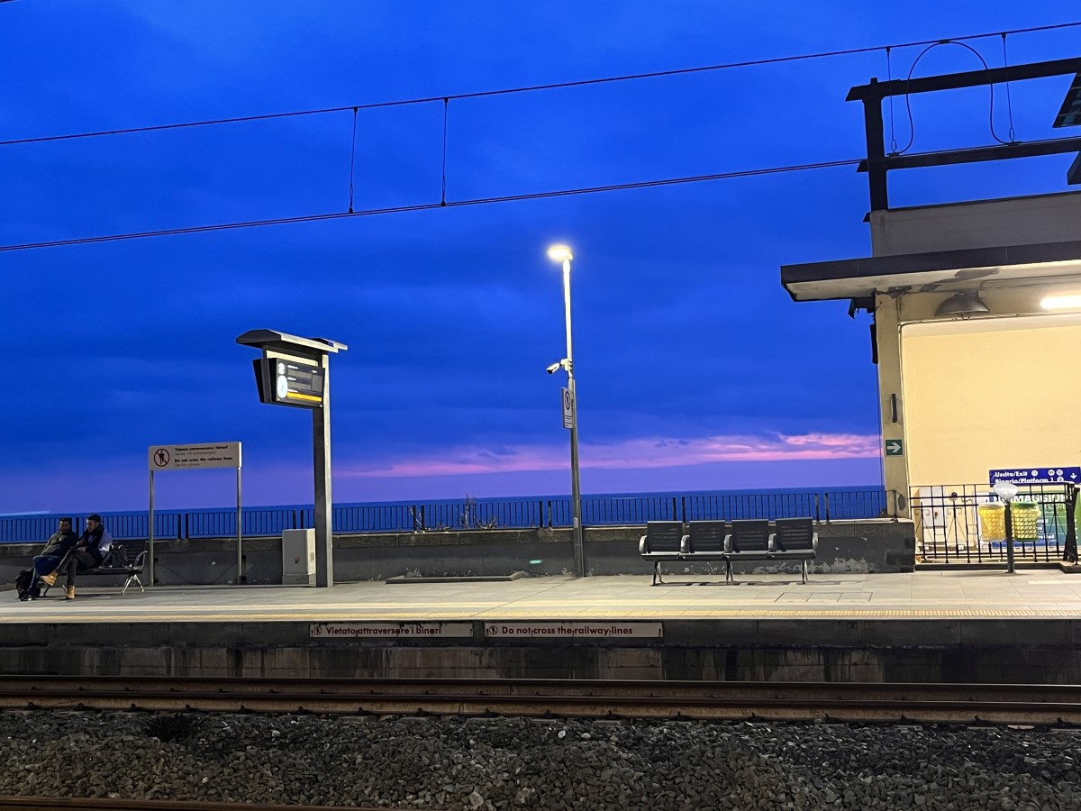 피렌체로 돌아가는 기차역에서