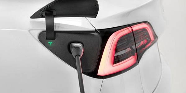 🚗[모빌리티핫이슈] 전기차 유지비 반값 맞나…테슬라 메가블록 발표의 썸네일 이미지