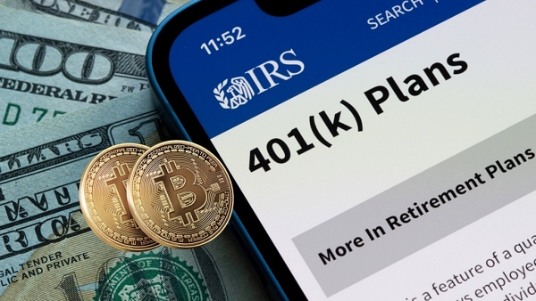 미국 401(k) 연금 투자에 암호화폐와 금을 포함하는 방안이 추진되고 있다 [사진: 셔터스톡]