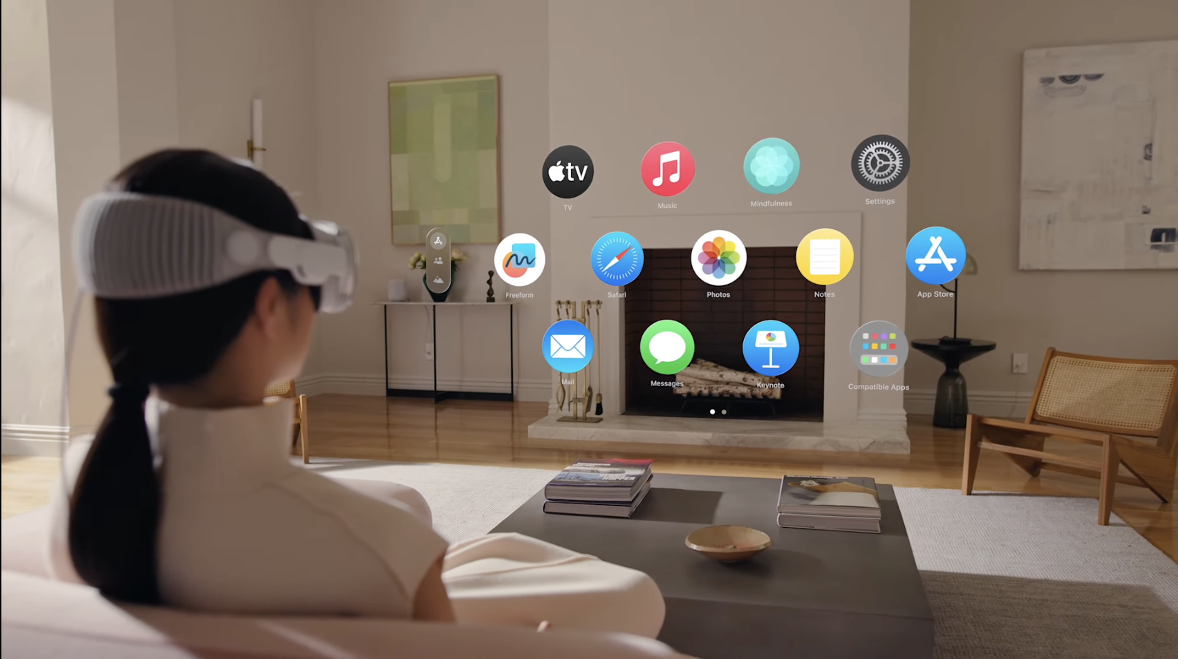 혼합 현실 기술을 사용하는 애플 비전 프로 (이미지 출처: 애플 유튜브)