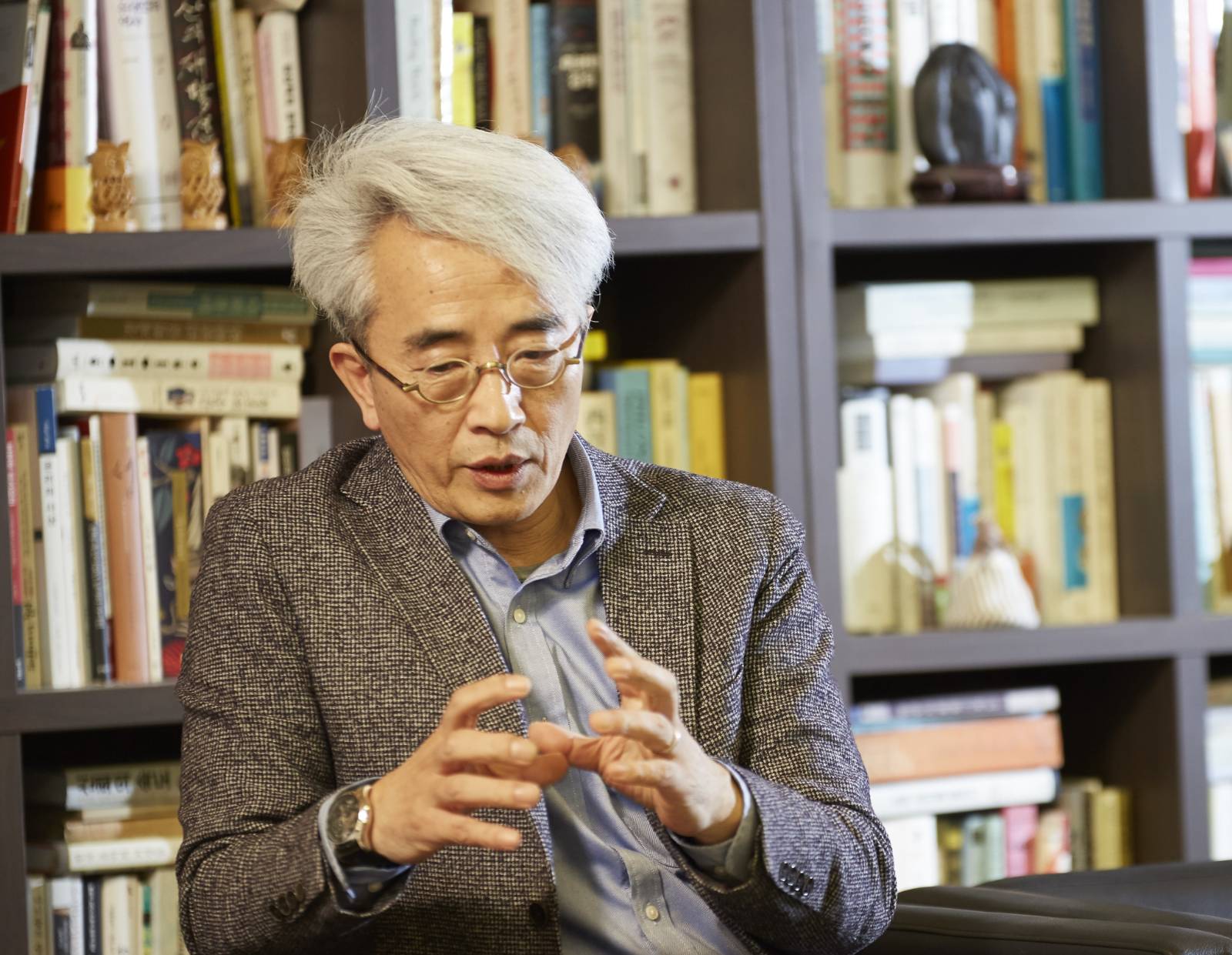 김경집, 인문학자, 전 가톨릭대학교 교수, 저서『눈먼 종교를 위한 인문학』『죽으러 온 예수, 죽이러 온 예수』