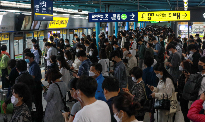 출처: 경향신문