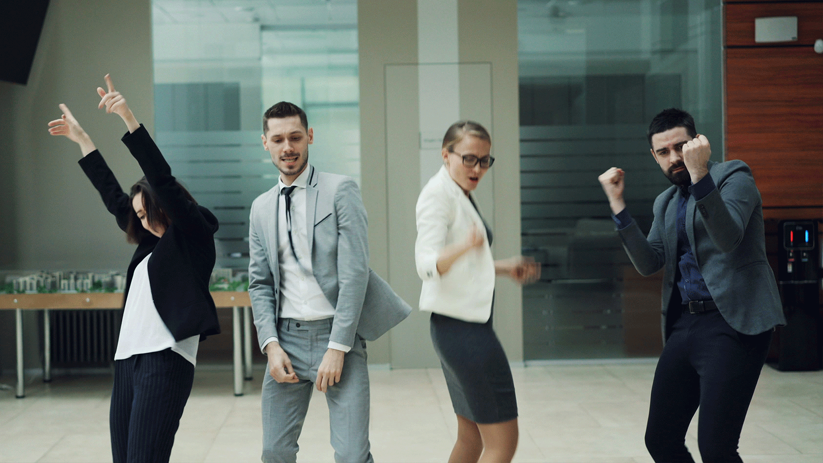 ์ฒจ๋ถ ์ด๋ฏธ์ง