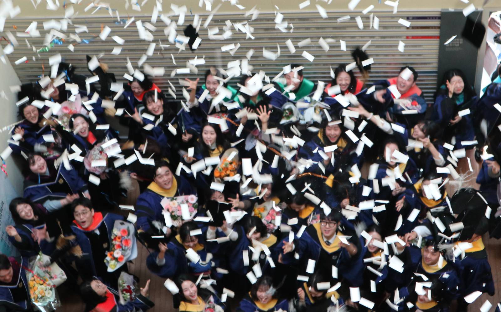 꽃가루 세레모니