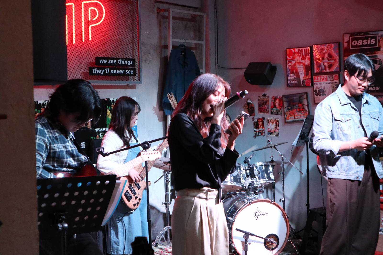 관객 분과 함께한 데이식스의 <예뻤어>