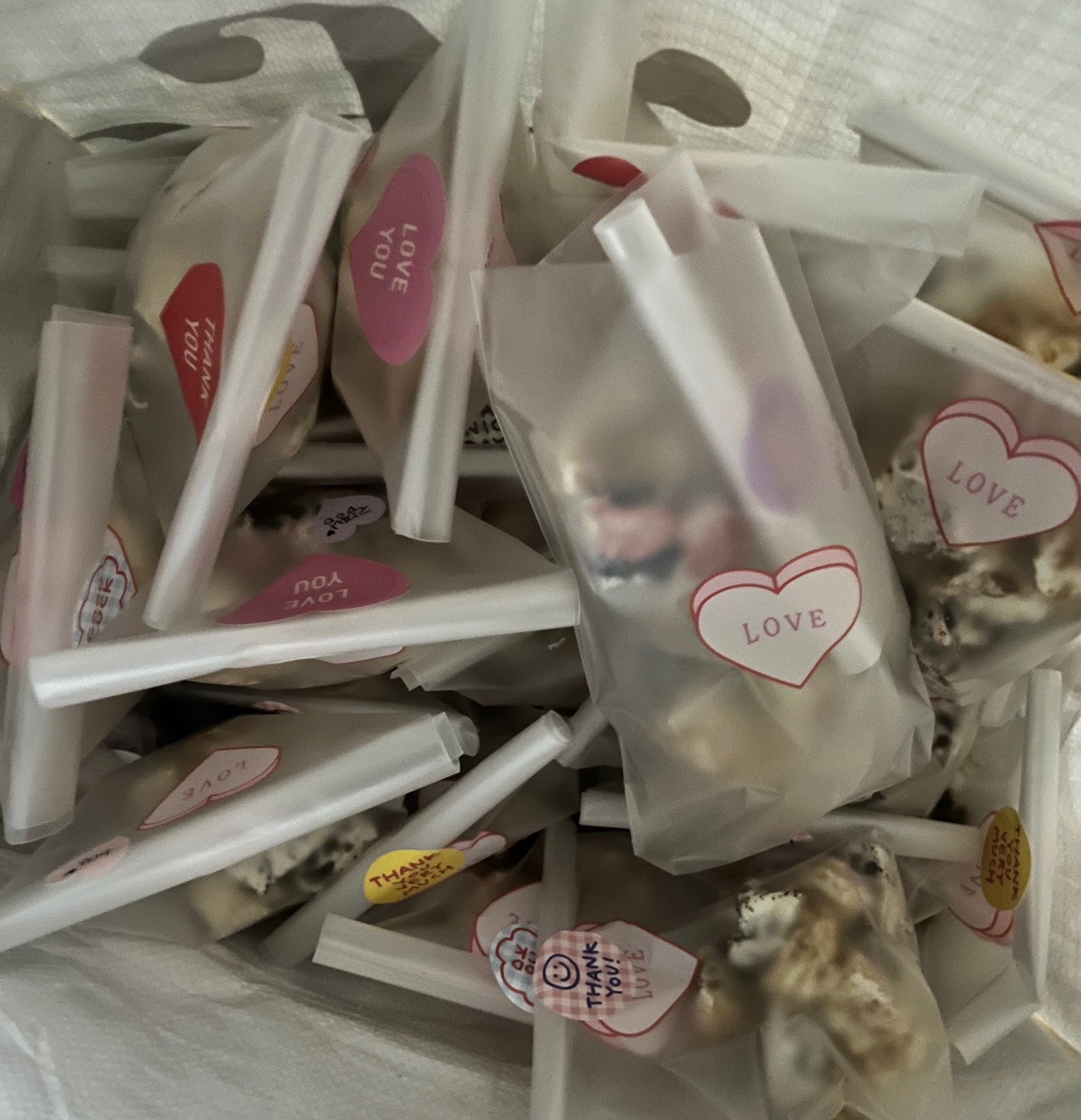 동료 분들이 크리스마스 선물같다며 좋아하셨어요:)