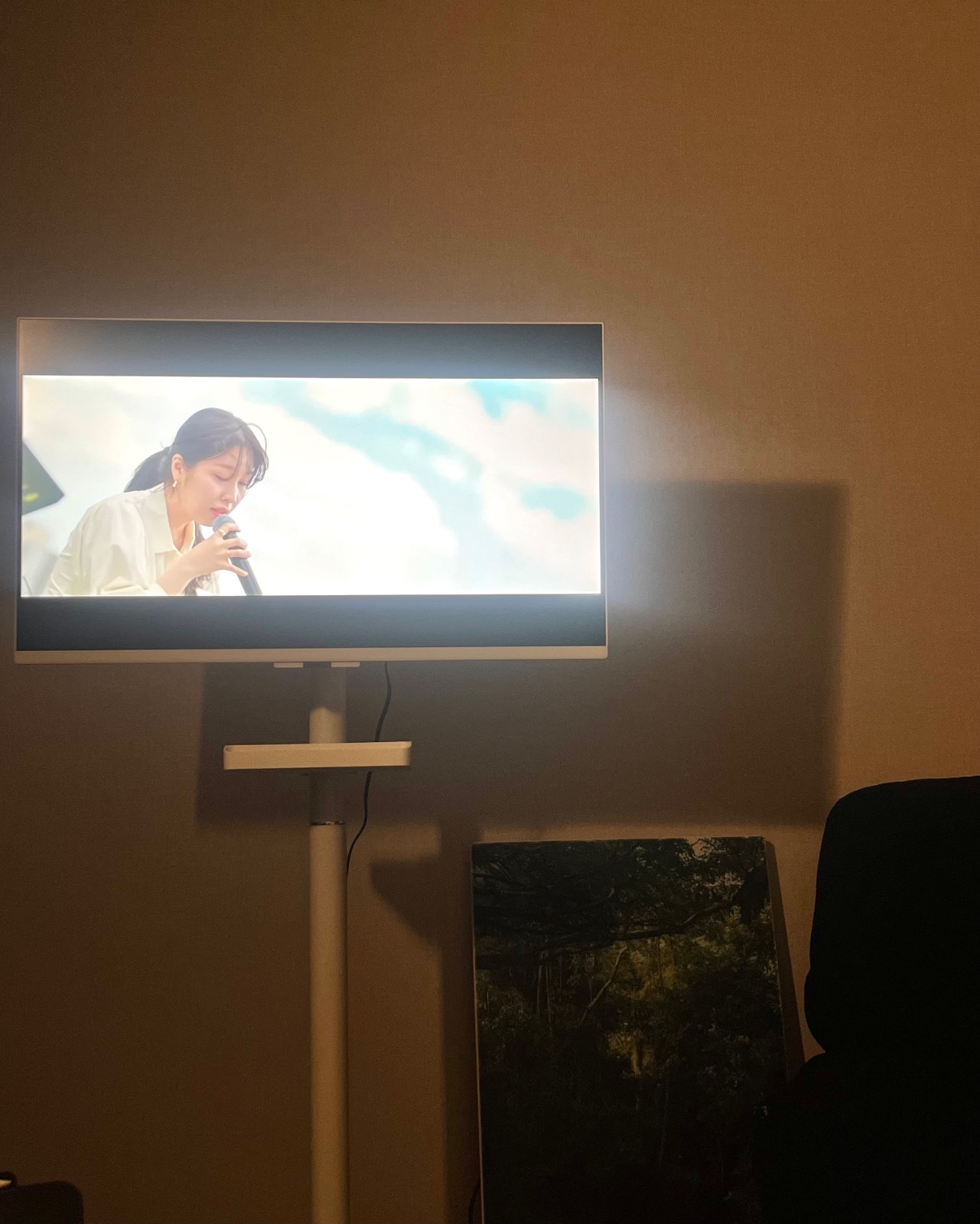 저는 권진아님의 노래를 자주 들어요 :)