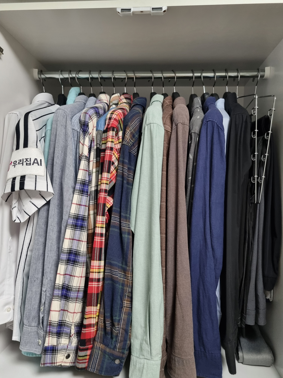 ✨청소장인✨의 옷장 안👀