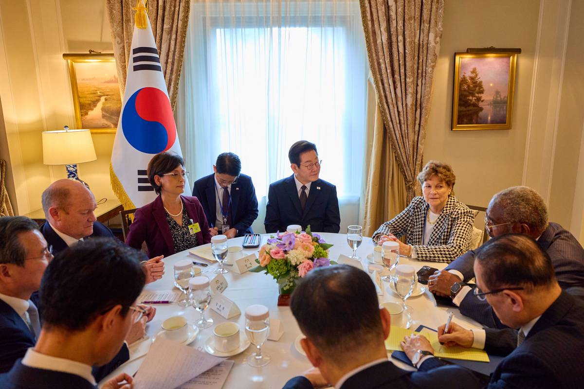 《모닝 브리핑》 오늘 꼭 알아야 할 9가지 뉴스의 썸네일 이미지