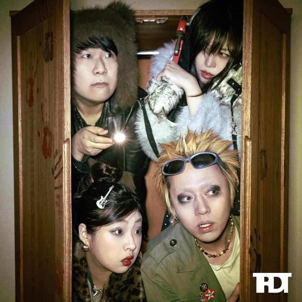 리뎀션스_ Who U R (single 01.21)