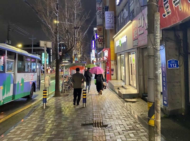 비 내리는 토곡(어릴 적 살던 동네라 반가웠음)