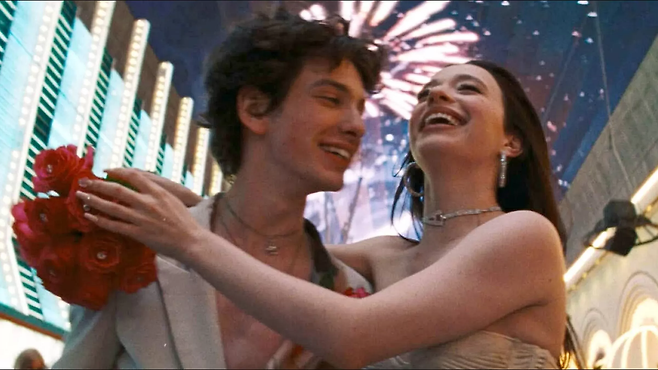 이반(왼쪽)과 아노라(오른쪽)