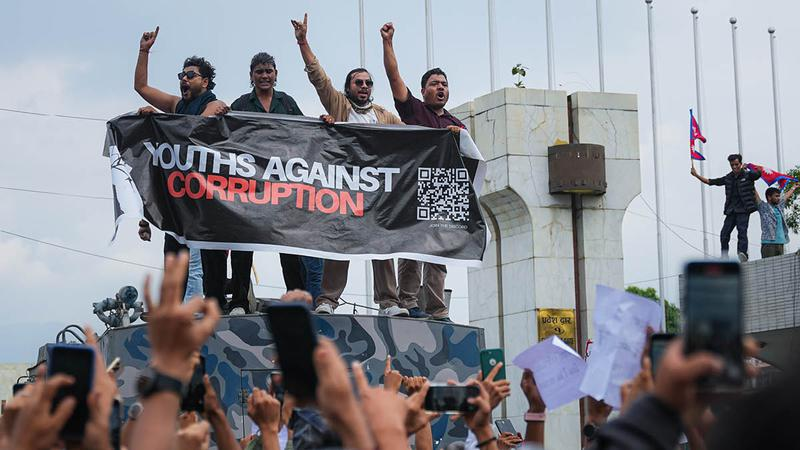 [긴급 경고] 당신이 무심코 누른 '좋아요' 하나가 독재 정권을 무너뜨릴 수 있다는 사실, 알고 있나요?의 썸네일 이미지