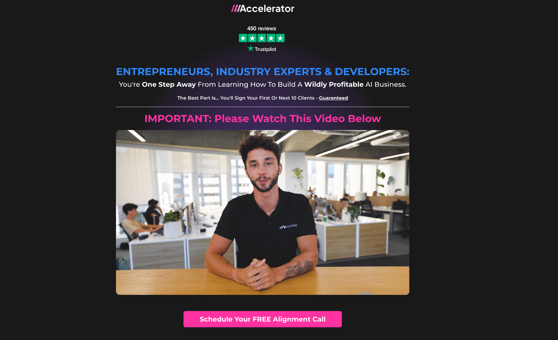 Liam Ottley는 기업가, 업계 전문가 및 개발자들이 AI 비즈니스를 구축하고 확장하여, 최소 10명의 고객을 확보하도록 보장하는 무제한 1:1 코칭 기반 프로그램인 AAA Accelerator을 운영하고 있다.